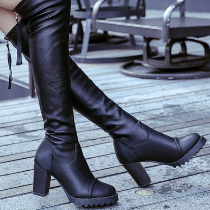 Giày boot đế vuông da dây kéo ngang gối màu đen GBD-04B2