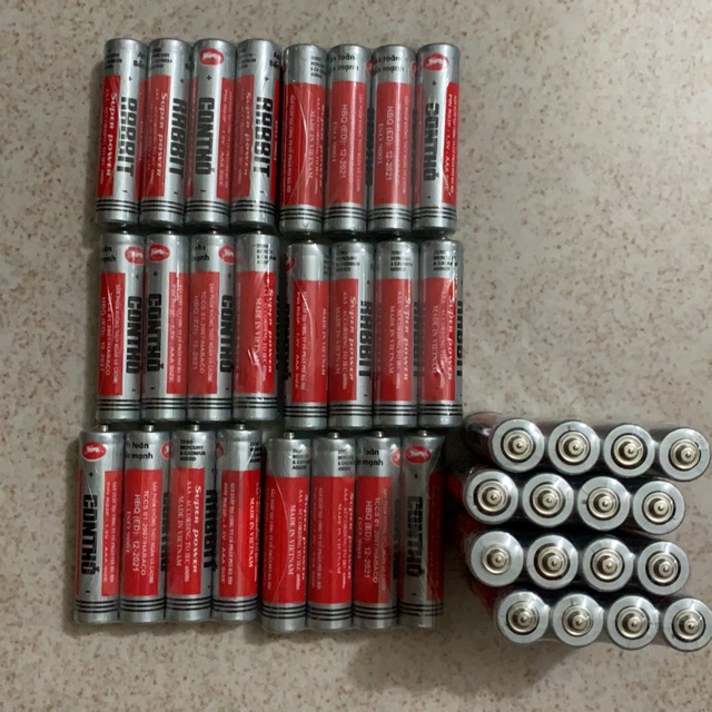 Vỉ 4 cục  Pin con Thỏ