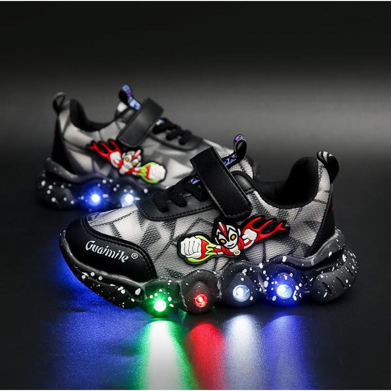 Carl Giày Thể Thao Đế Mềm Chống Trượt Thoáng Khí Có Đèn LED Dạ Quang Dành Cho Trẻ Em size 25-36