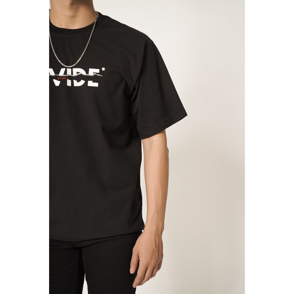 Áo thun nam nữ đen trắng in chữ Divide phong cách Hàn Quốc trẻ trung, hiện đại thấm hút mồ hôi ATDV2021 | BigBuy360 - bigbuy360.vn