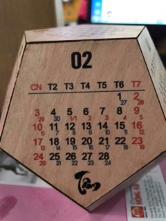 Lịch gỗ để bàn 2019