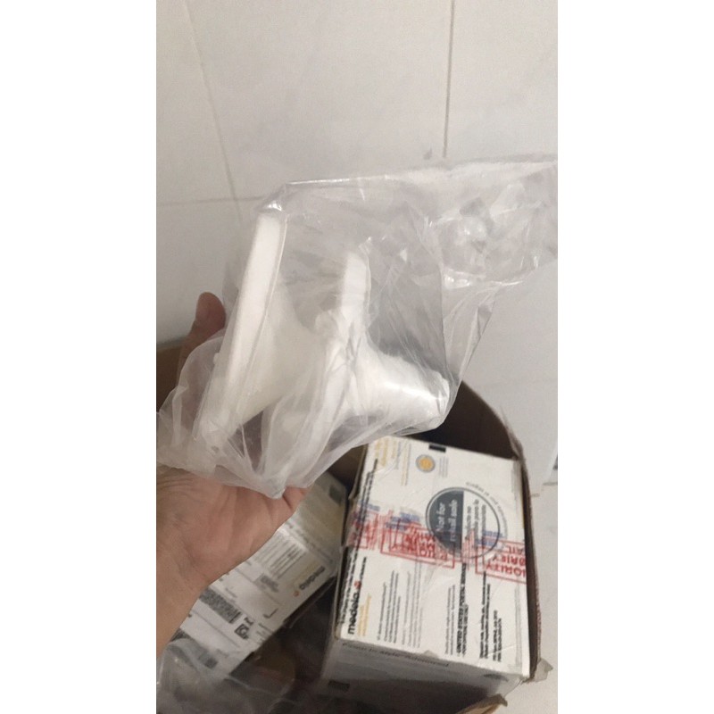 Phễu flex cho máy hút sữa Medela