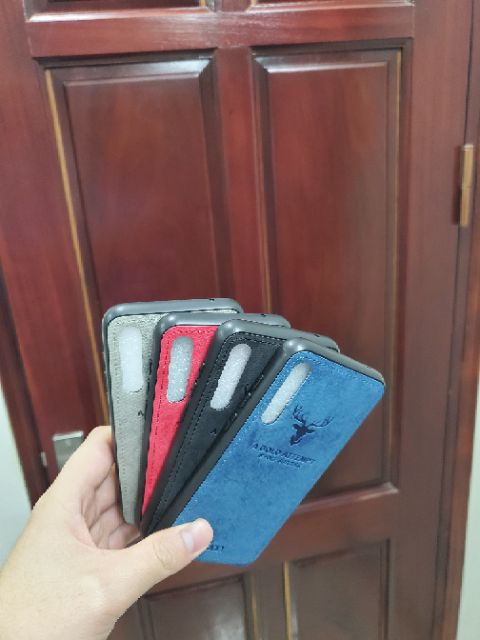 Ốp lưng Vsmart Live dẻo trong Vải đầu hươu cao cấp đã khoét camera