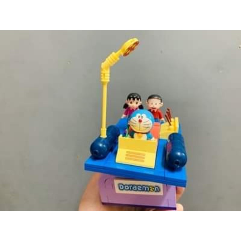 Mô hình lắp Doraemon và Cỗ Máy Thời Gian