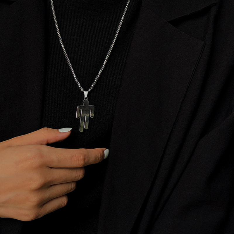 Vòng cổ mặt logo Billie Eilish thiết kế đơn giản dễ phối đồ thời trang