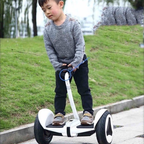 Xe điện cân bằng Robo-Max | Kích thước lớn 8inch - Có tay cầm | Tải trọng 100kg | Bluetooth - Điều khiển bằng điện thoại