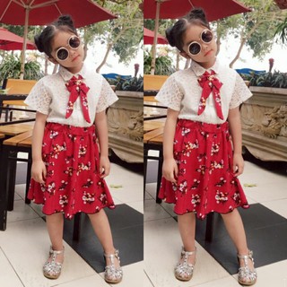 Áo sơ mi pha ren kèm chân váy lụa cho bé