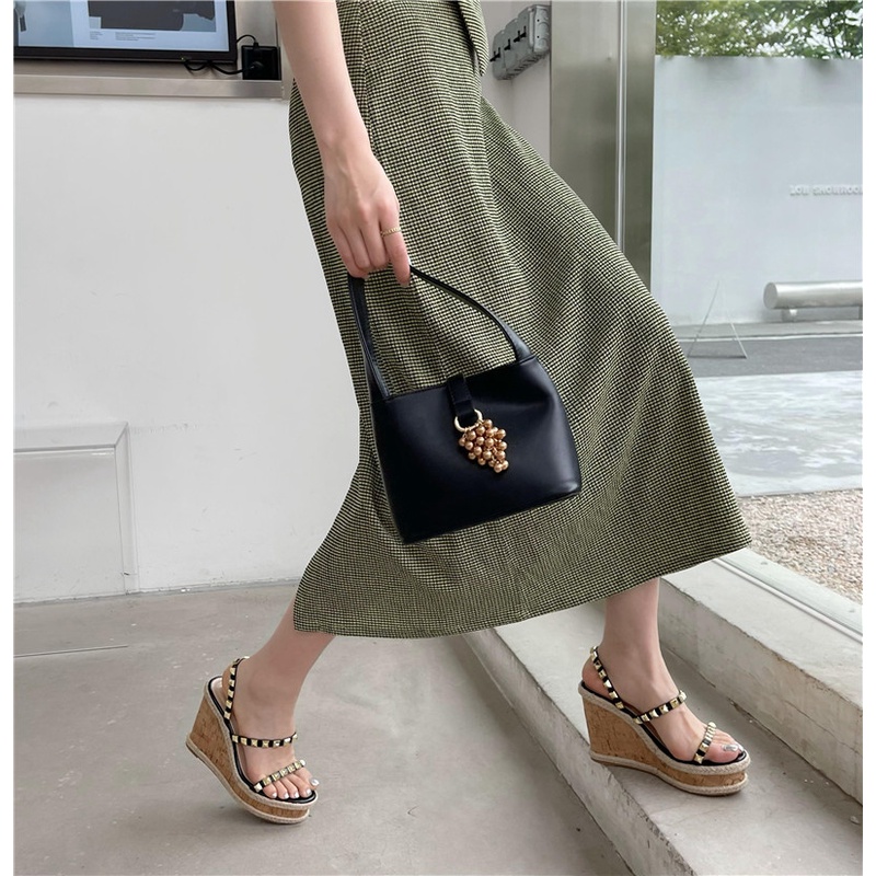 Bộ 20 Cái Thanh Chắn Gió Bảo Vệ Chuyên Dụng Cho Xe Hơi 200