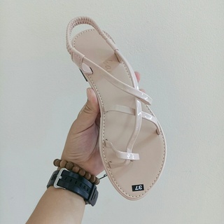 sandan dây xỏ ngón