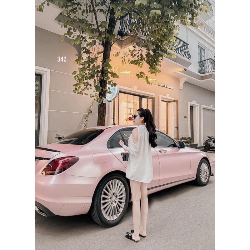 VÁY ĐŨI TRẮNG KHOÉT VAI CÚC GỖ VÁY SUÔNG | BigBuy360 - bigbuy360.vn