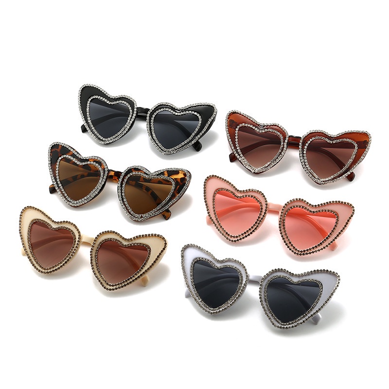 Kính Mát Hình Trái Tim Oversize Thời Trang Hàn Quốc