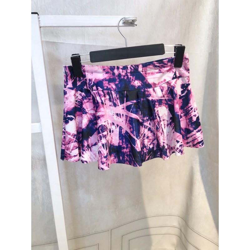 Váy quần bơi, lót đùi trong