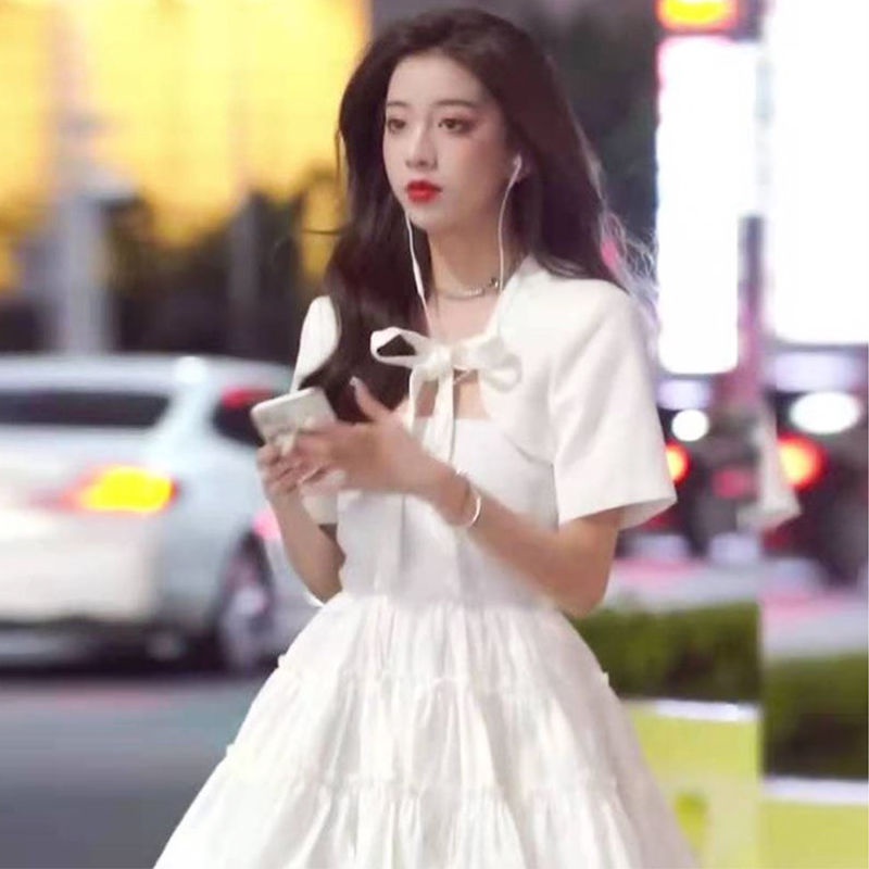 Đầm hai dây kèm áo khoác ngoài phong cách mùa hè Pháp 2021 dành cho nữ