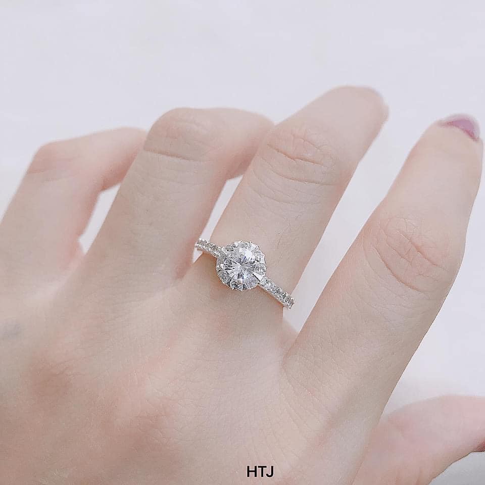 Nhẫn đá tròn cho nữ chất liệu bạc ta nguyên chất NL24
