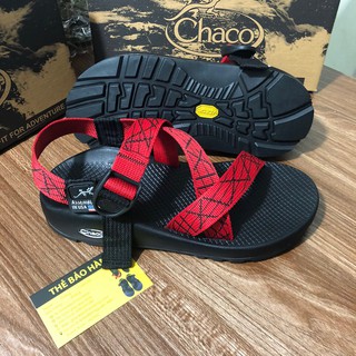 Dép Chaco Uniex màu đỏ vân đen