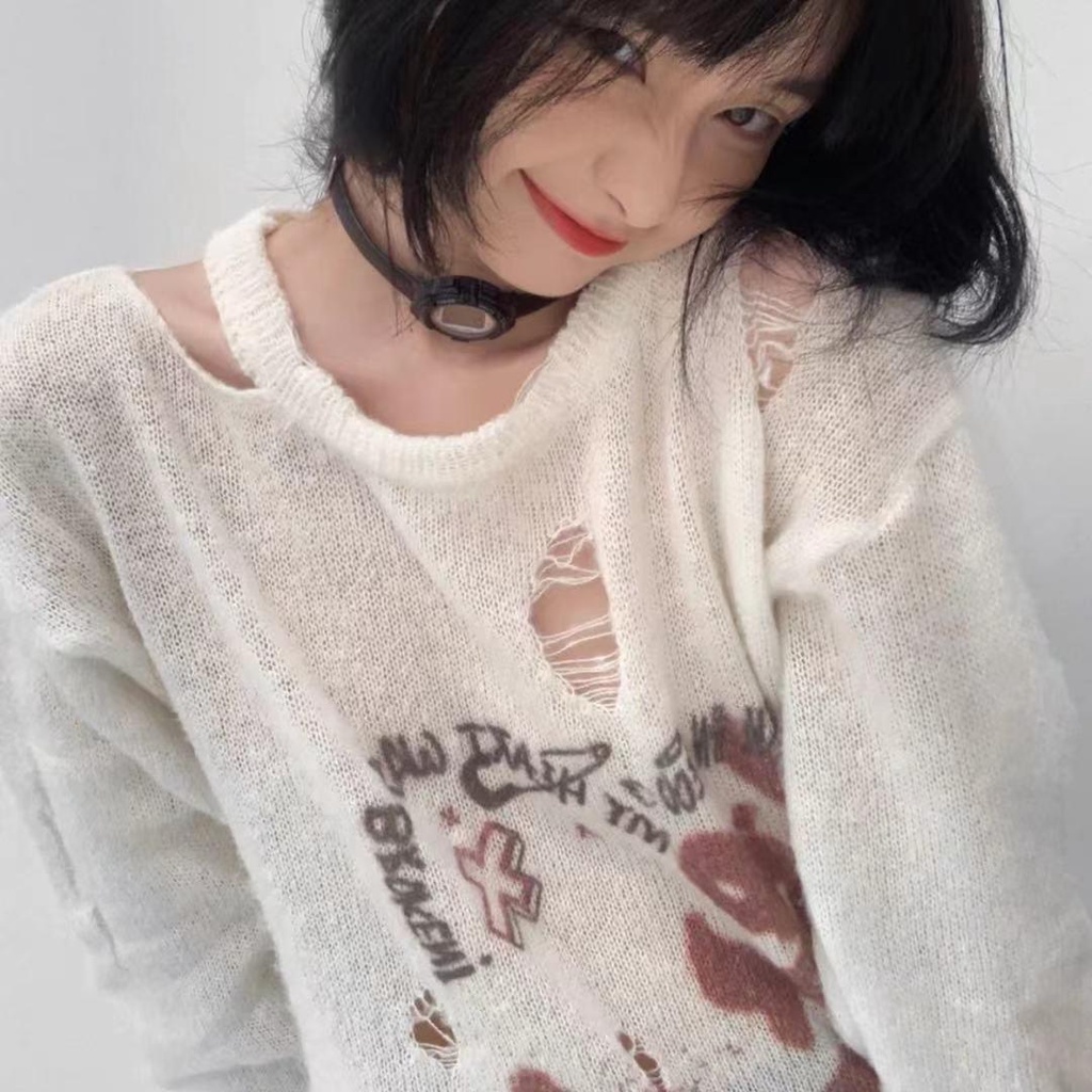 Áo Sweater tay dài cổ tròn rách lỗ Y2k hình trái tim Graffiti