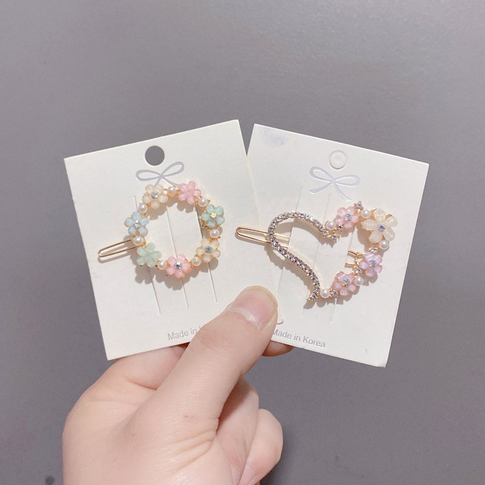 Kẹp tóc trang trí hình vòng hoa trái tim thanh lịch dành cho nữ