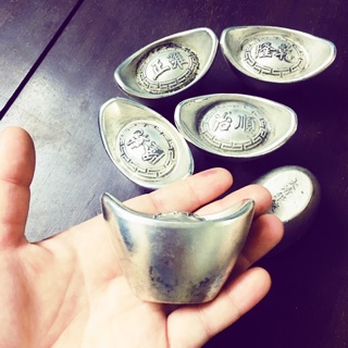 Thỏi bạc cũ