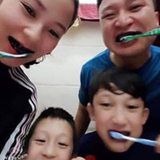 Than Hoạt Tính Trắng Răng SMILE UP
