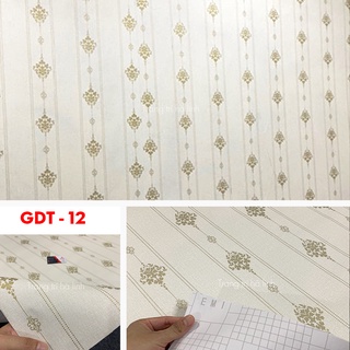 Giấy dán tường hoa văn decal cổ điển cao cấp
