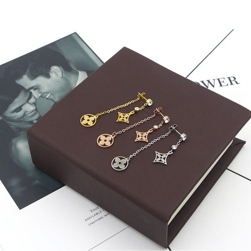 Bông Tai Hoa Văn Tòn Ten Titan Ko Đen TT 3229