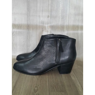 Thanh lý boot da Clarks da thật new