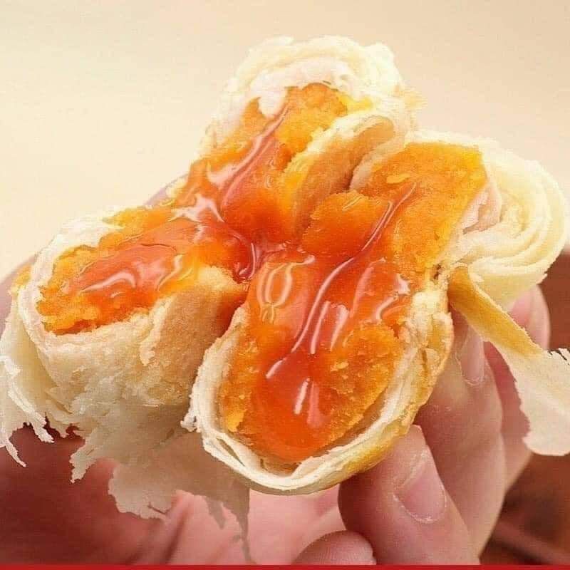 Bánh trứng muối tan chảy | BigBuy360 - bigbuy360.vn