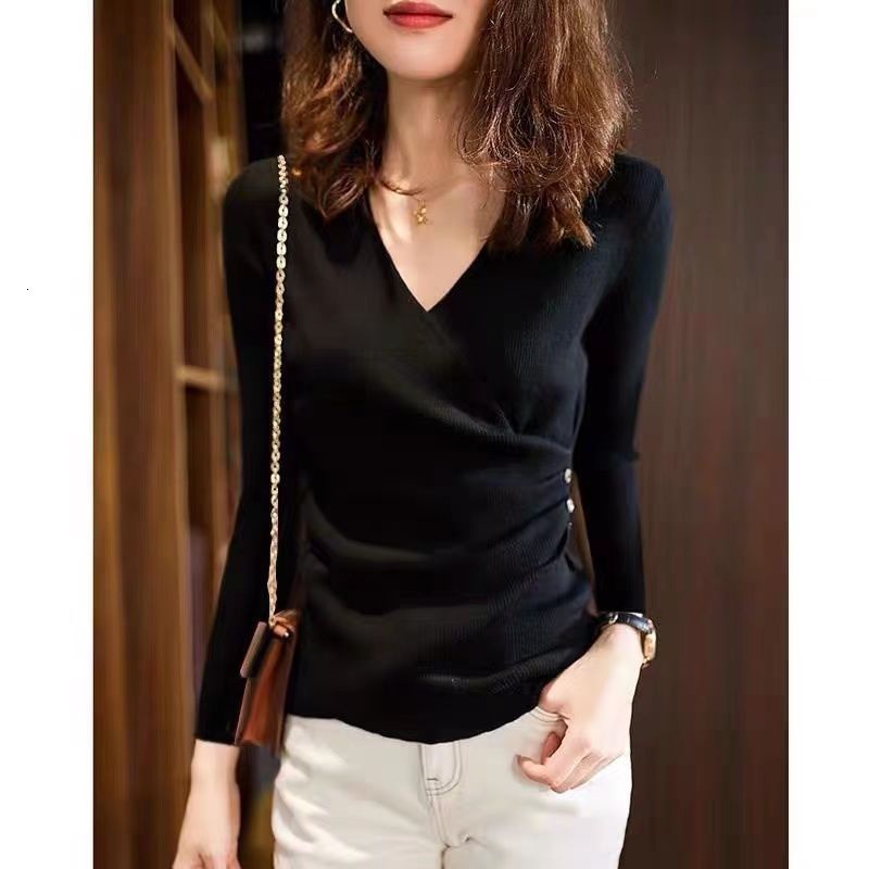 Áo len tay dài cổ chữ V