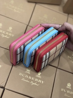 🆘RẺ VÔ ĐỊCH🆘Ví Burberry cổ điển