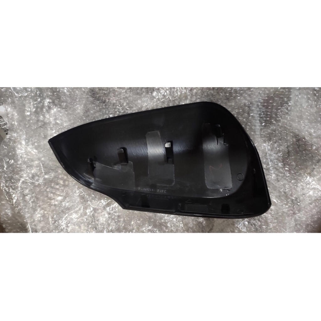 Ốp lưng gương chiếu hậu của xe Vios đời 2015-2020