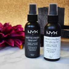 Xịt Khóa Lớp Trang Điểm NYX