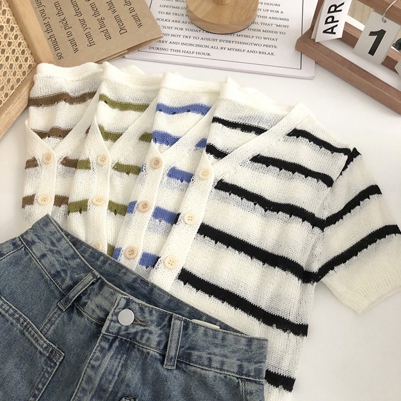 Áo Len Tay Ngắn Cổ Chữ V Họa Tiết Kẻ Sọc Thời Trang Dễ Thương Cho Nữ