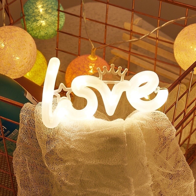 Đèn Love dùng trang trí sinh Nhật