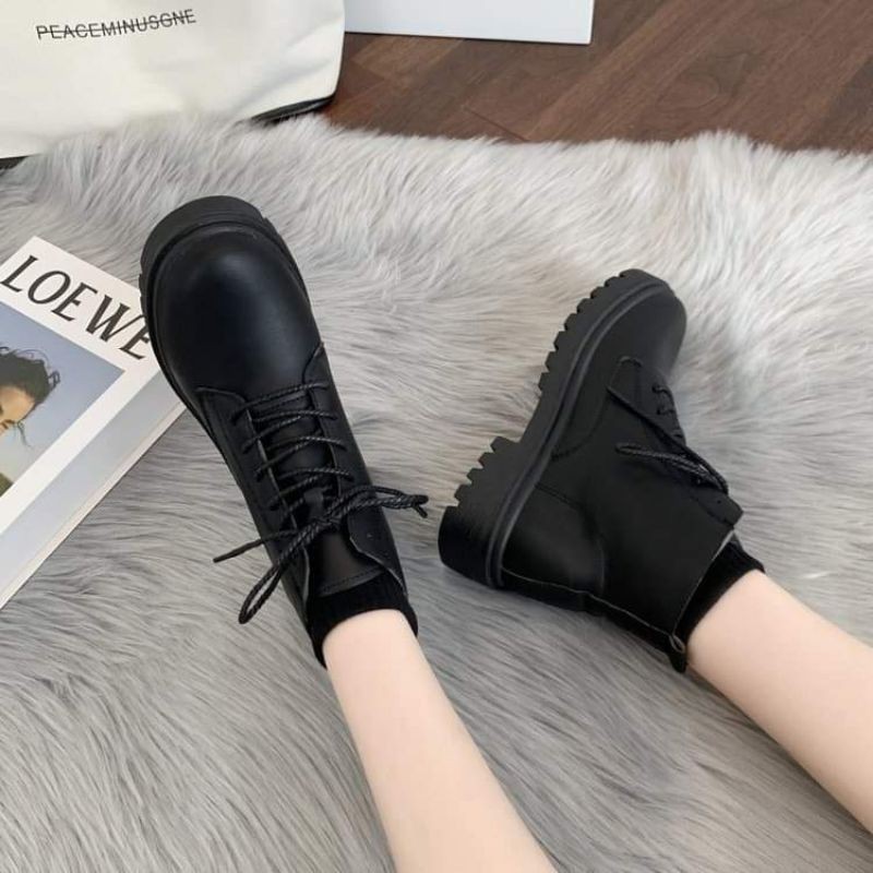 [ORDER] Giày boots nữ buộc dây màu đen đế bằng phong cách thời trang trẻ trung năng động🍬🍭 | BigBuy360 - bigbuy360.vn