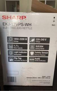 Ấm đun siêu tốc Sharp EKJ-17VPS- Bảo hành chính hãng