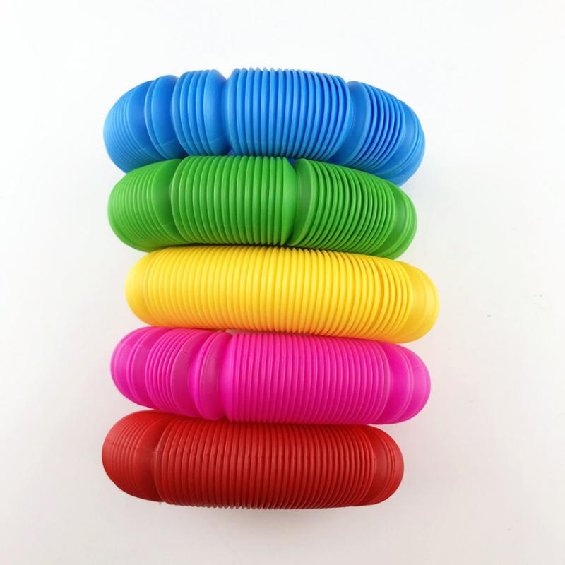 Set 5 Đồ Chơi Vòng Tròn Nhựa Nhiều Màu Cho Bé