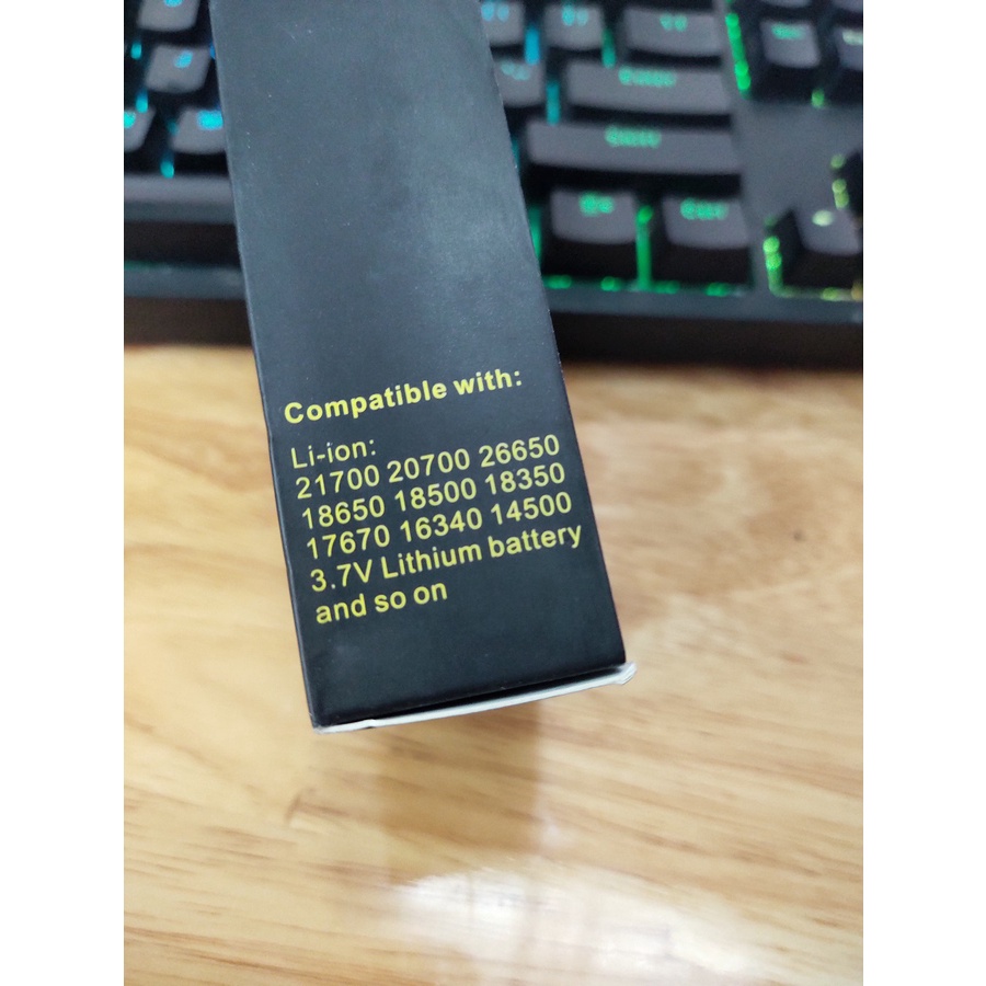 Bộ sạc tự ngắt cho các loại pin lithium 3.7v và pin Li-ion 21700-20700-26650-18650-18500-18350-17670-16340-14500