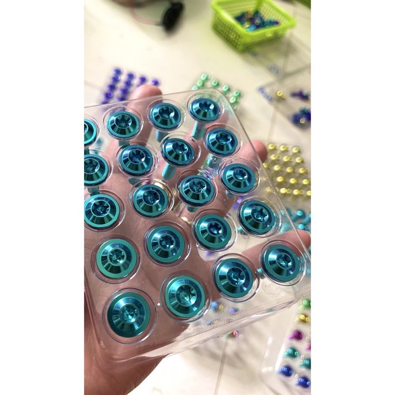 Ốc 6li15 GR5 Gắn Ốp Pô Xe Các Loại