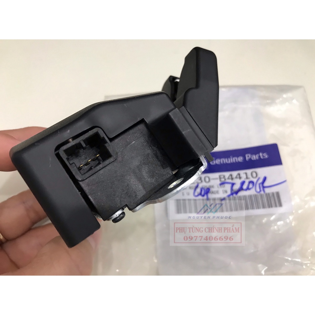Cơ cấu khóa ngậm cốp sau Grand I10 Sedan   Hàng xịn CHÍNH HÃNG  81230B4410