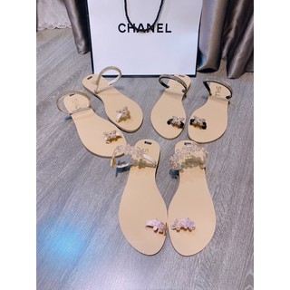 Dép xỏ ngón