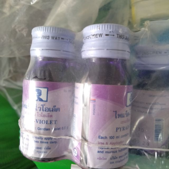 Violet gà chọi rách mép,đậu,vết thương,vết cắt tai