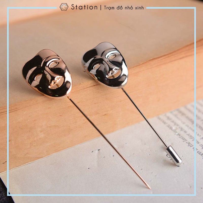 Pin cài áo mặt nạ người yêu cũ đang cười - GC365