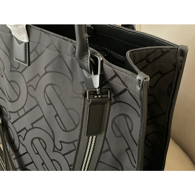 Túi tote nữ Burberry BBR da thật cao cấp size 36