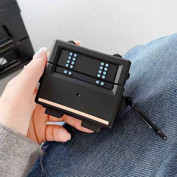 Vỏ Bảo Vệ Hộp Sạc Tai Nghe Airpods 1 / 2 / 3 / pro Bằng Silicon Hình Robert Đen Dễ Thương