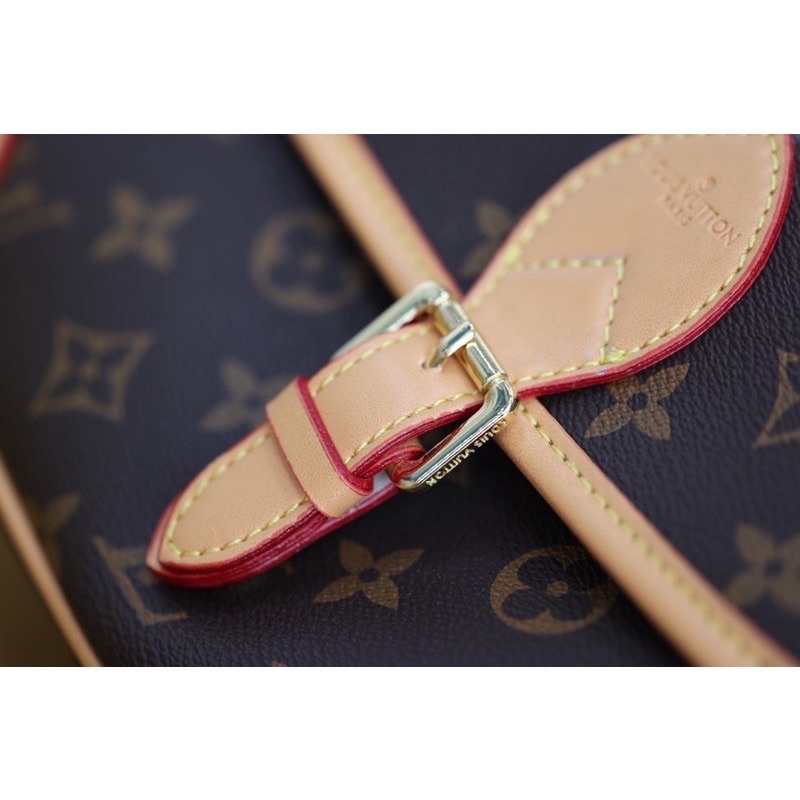 Túi Xách Cao Cấp Hoa Nâu Hót Hít Sz24cm đã về hàng