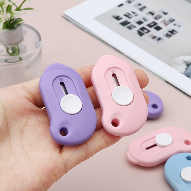 Dao cắt giấy đa năng tiện dụng cho học sinh