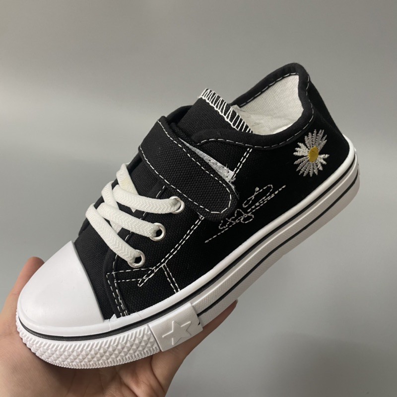 Giày vải trẻ em dây chun có dán