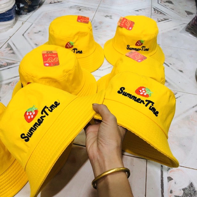 NÓN BUCKET TRÁI DÂU - MŨ TAI BÈO HOT TREND