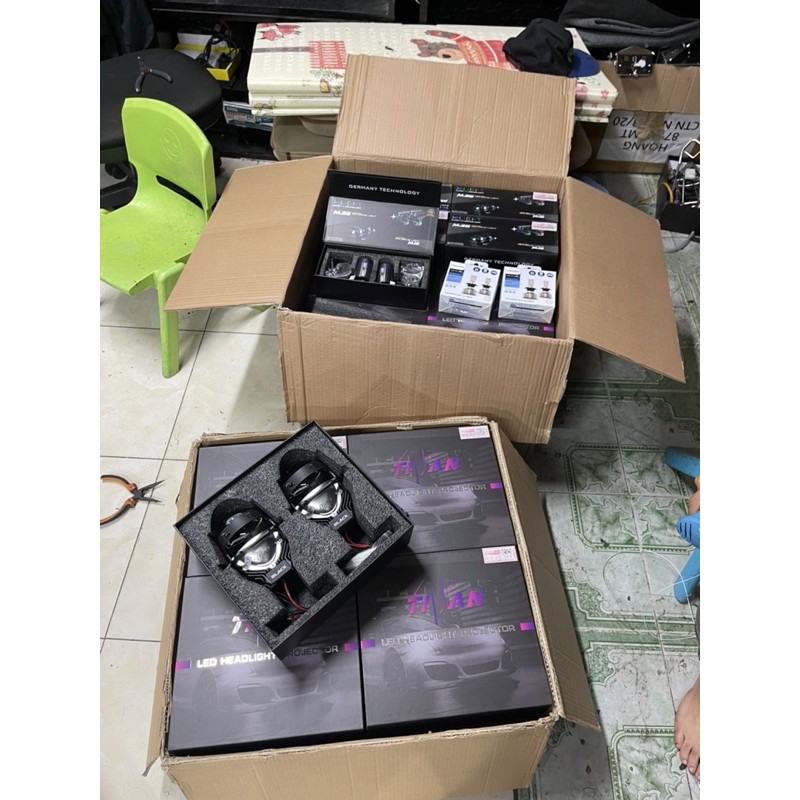 Đèn BiLed TITAN BLACK SE 5000Kv chính hãng GTR Việt Nam