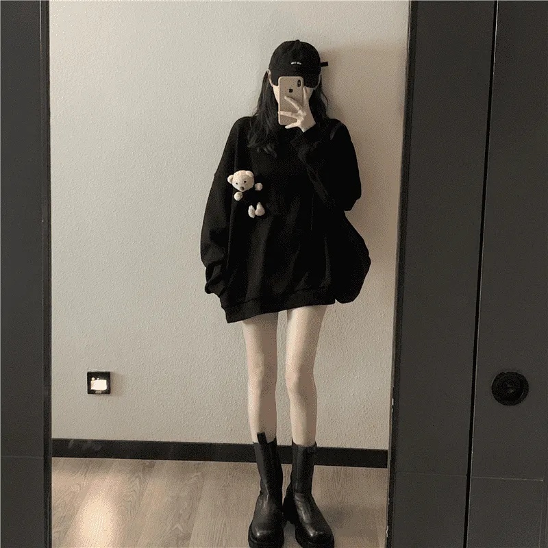 Áo sweatshirt cổ tròn dáng rộng gắn gấu bông dễ thương phong cách hàn quốc thời trang xuân thu